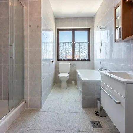 Apartment Gabi I Luka *